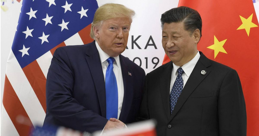 美國總統川普（左）與中國國家主席習近平（右）2025年6月通話，再度引爆全球政經關注。（示意圖／達志／美聯社）