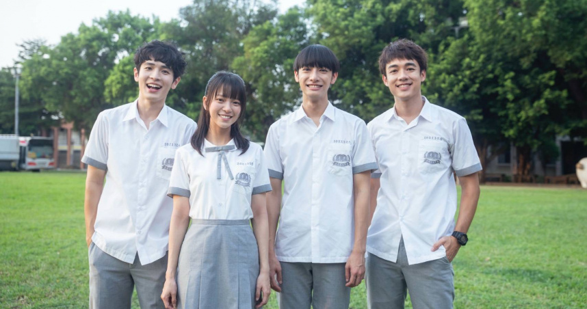 張豐豪(左起)，項婕如，劉修甫、趙崇喆拍《夜半11點學校見》建立好交情。（圖／三匠影視）