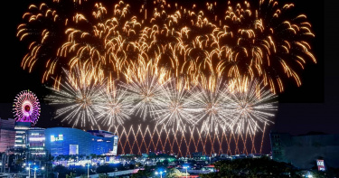 「雄嗨趴」將首度施放最大10吋的高空花火。（圖／高雄市政府提供）