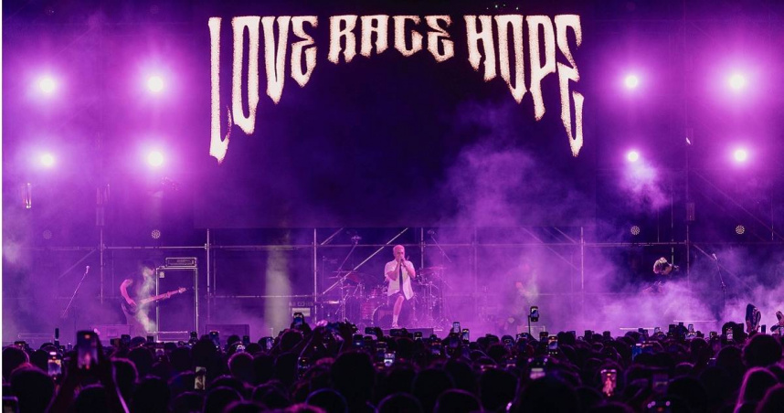 周湯豪金屬魂爆發嗨翻《台灣祭》　網路狂飆數十萬則討論