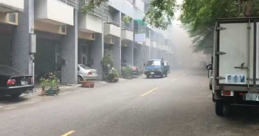 高雄油漆行大火 男員工即時逃跑躲過一劫