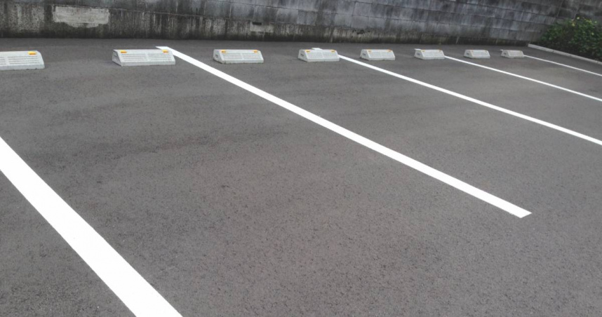 遠通電收強調，官方不會透過電子郵件催繳停車費，提醒民眾要多留意。（示意圖／photoAC）