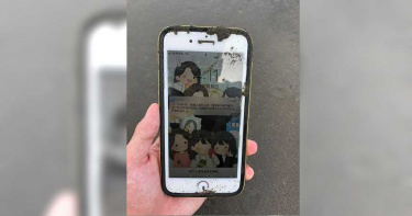 新竹海灘踏浪玩沙 竟挖出iPhone「還有電和訊號」