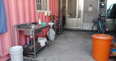 毒癮父帶3子女上絕路 重病祖母帶點滴返家淚崩