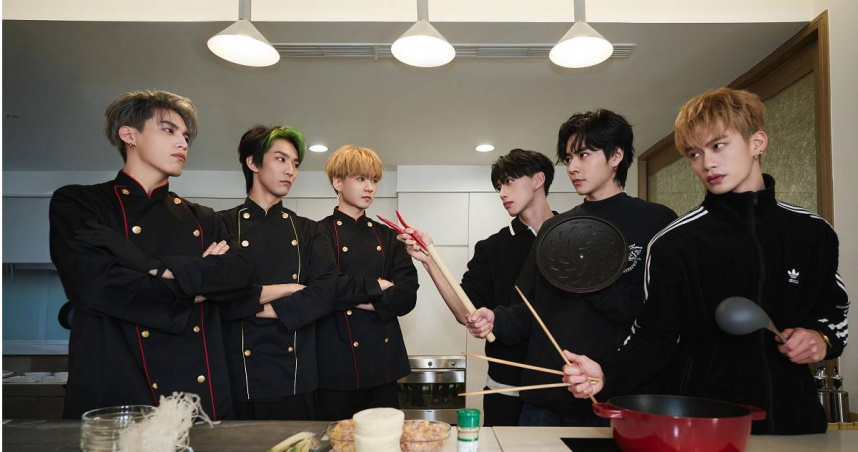 Ozone錄製應景的過年特別節目《Ozone大集合》。（圖／索尼音樂提供）