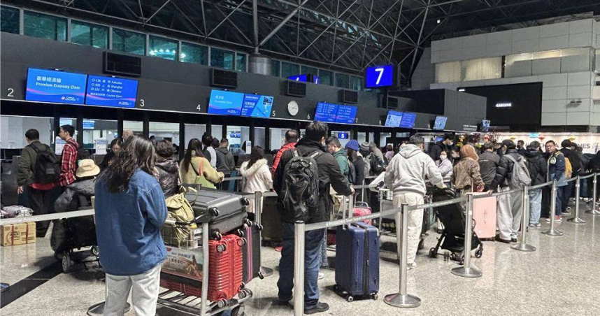 清明連續假期，桃園機場預估旅運量多日逾14萬人次，請旅客預留時間提早抵達機場。（圖／桃機提供）