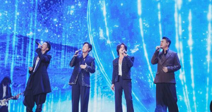 傳奇男團F4日前在五月天演唱會世紀合體，成員分別是（由左至右）吳建豪、周渝民、言承旭和朱孝天。（圖／相信音樂提供）