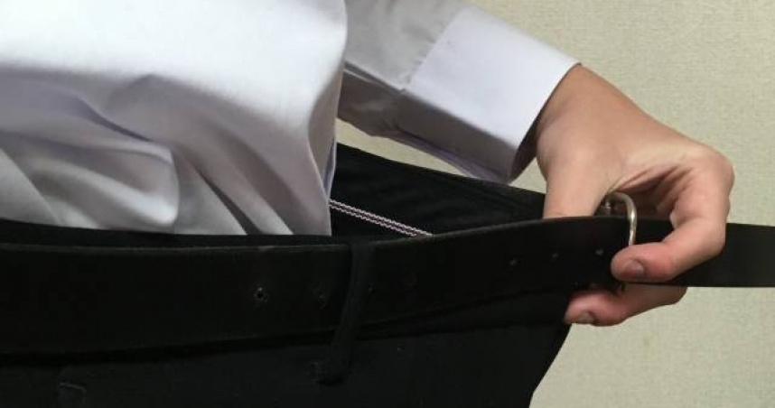 坊間流傳各種「目測」男性尺寸的方法。(示意圖/翻攝自photoAC)