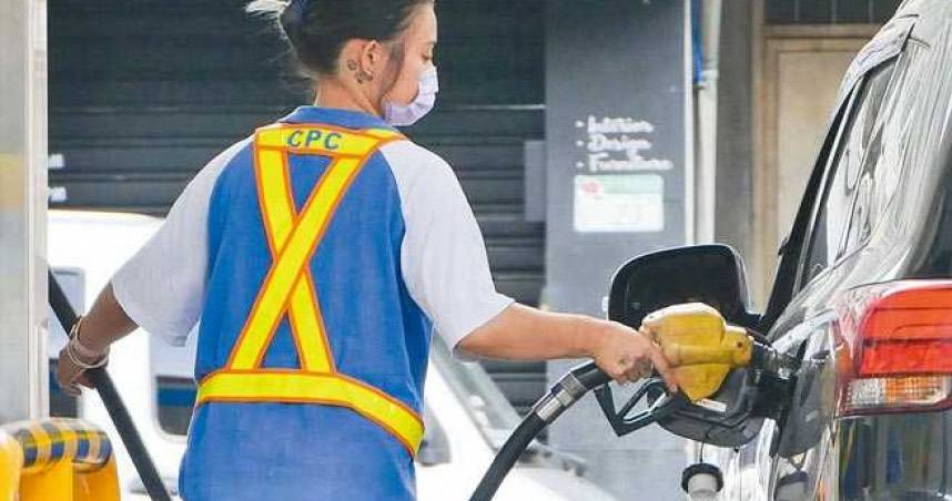 台灣中油宣布，明起汽、柴油價格各調降0.1元。（圖／報系資料照）