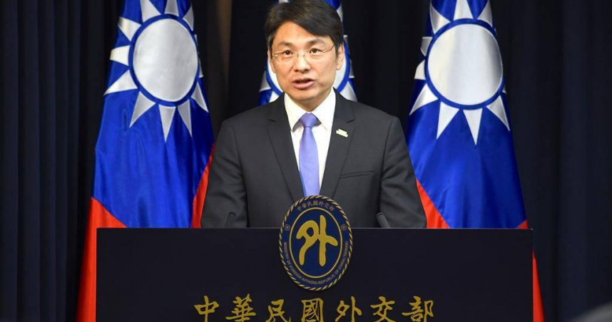 外交部發言人蕭光偉表示，已收到南韓就電子入境卡爭議的初步回應，並指出我方將暫緩調整電子入國登記表，持續與韓方溝通。（圖／報系資料庫）