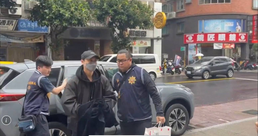 王子清晨因涉逃避兵役，遭檢警拘提到案。（圖／永和分局提供）