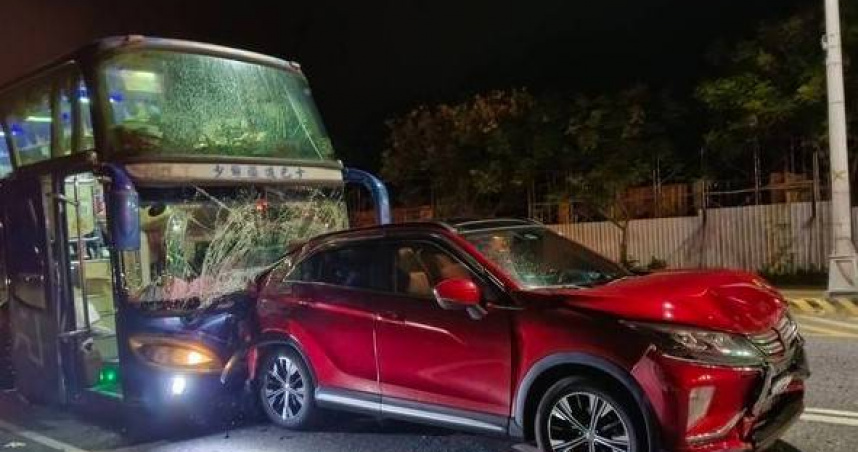 台9線驚魂連環撞！　遊覽車猛追撞休旅車釀多人送醫