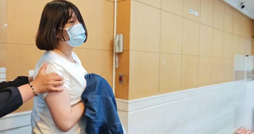 Ａ走孤苦老人1200萬買愛馬仕、香奈兒　前北市府社工督導聲押