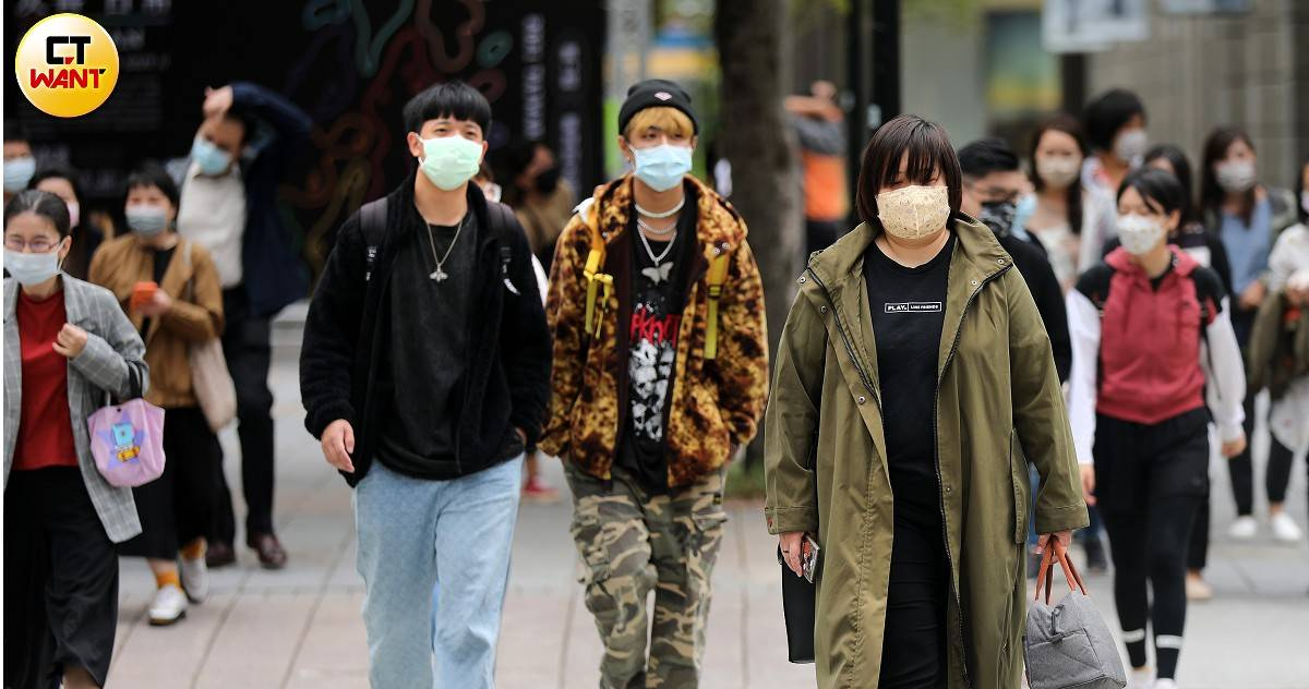 冷空氣報到 低溫探10度 合歡山有望降初雪 氣象局給答案 生活 Ctwant