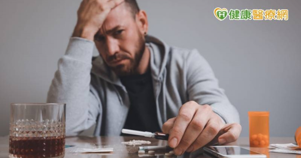 戒酒絕不能只靠意志力！ 3種戒酒藥物助脫癮 | 生活 | CTWANT