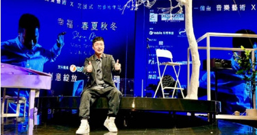 52歲香港歌手馬浚偉舉辦演唱會，未料藥物過敏差點送命，仍堅持演出。（圖／取自微博）