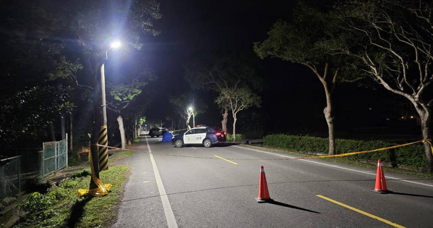 1輛曳引車今天行經礁溪鄉武暖路輾過路倒的李姓男子，警方到場後李男已經死亡，詳細肇事原因仍待釐清。（圖／警方提供）
