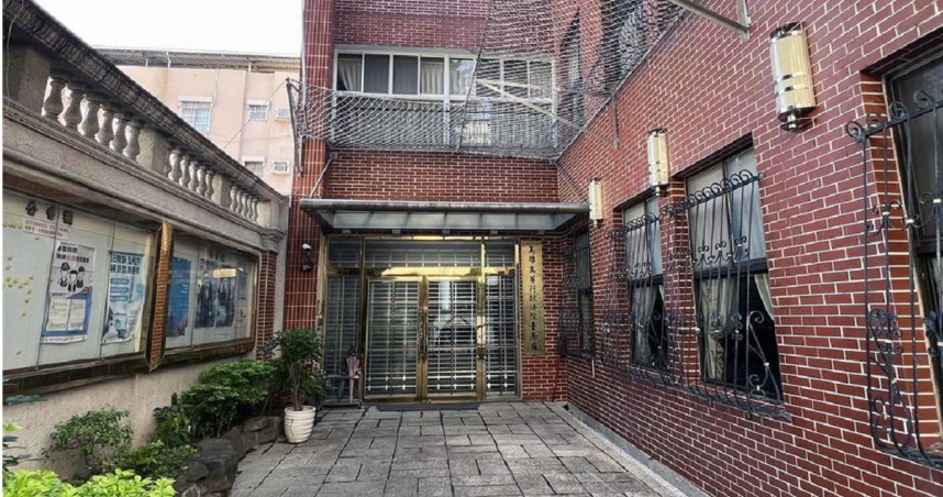 蘇姓女子開車上國道未依規定繫安全帶，被國道警方拍照移送台南市政府交通局交通事件裁決中心開罰3000元。蘇女不服提告，高雄高等行政法院台南庭法官勘驗採證照片後，認定她並沒有依規定繫好安全帶，判決敗訴。（圖／報系資料照）片）