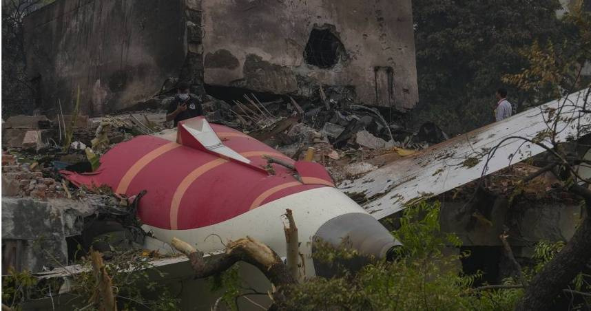 印度航空波音787客機上共242人，僅有一人生還。（圖／達志／美聯社）