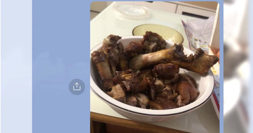 屏東萬巒豬腳是當地著名名產之一，吸引許多遊客與老饕前往朝聖購買。（圖／翻攝自臉書「爆料公社公開版」）