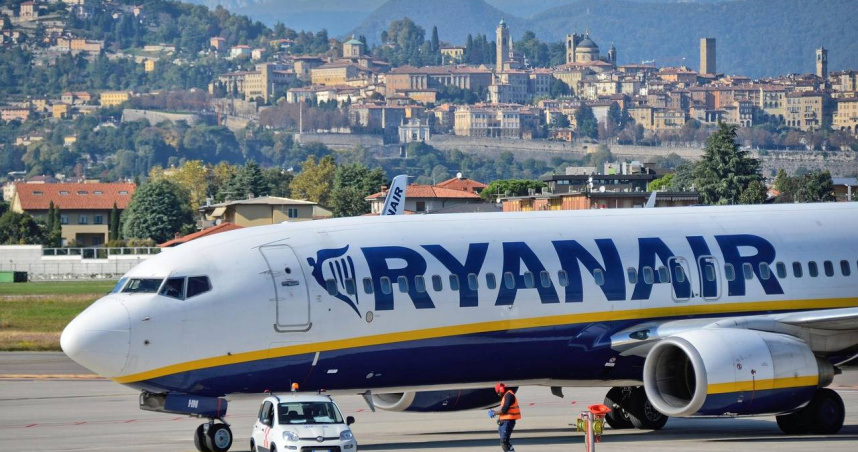 瑞安航空（Ryanair）航班抵達格蘭加納利亞，卻無一件托運行李隨行，旅客怨聲載道。（示意圖／Pixabay）