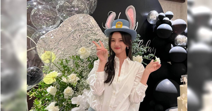 大陸27歲女星宋祖兒2年前被爆逃稅，沉寂一段時間再復出，近期因古裝劇《折腰》又翻紅，但當初舉報她逃稅的人又出手，宋祖兒疑花116萬做醫美報公帳。（圖／翻攝自微博／宋祖兒lareina）