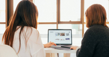 台灣籍女子在日本半導體公司任職期間，涉嫌外洩公司機密，遭日本警方逮捕。（示意圖／翻攝自unsplash）