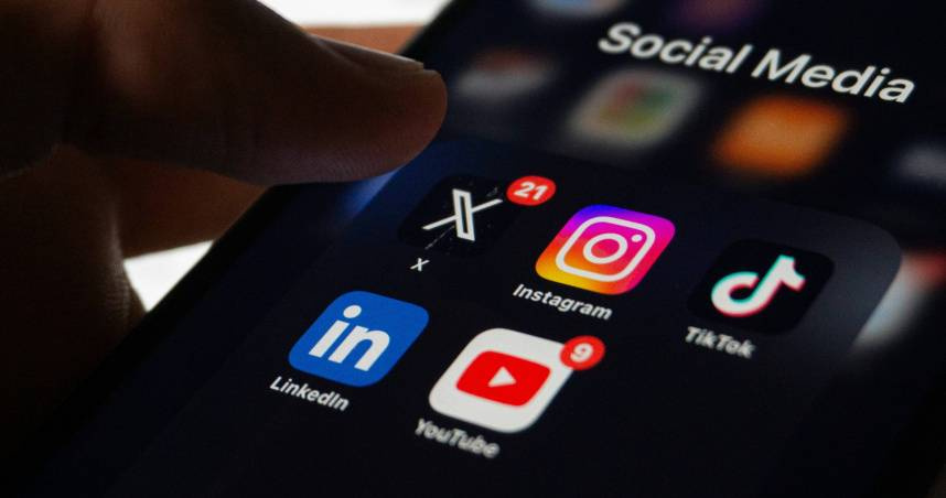 澳洲在去（2025）年12月頒布禁止16歲以下兒童使用社群平台的新規定，近日社群平台龍頭Meta透露，在新法實施第一個星期，他們已封鎖約55萬個帳號。（示意圖／unsplash）