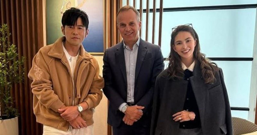 周杰倫、昆凌和澳網主席提列（中）合照。（圖／翻攝IG＠jaychou）