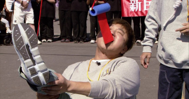 胡瓜主動上場挑戰新遊戲卻屢屢失敗。（圖／民視提供）