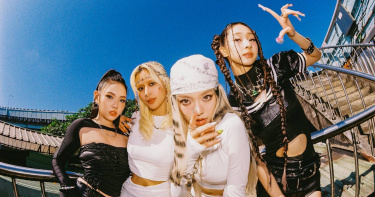 女團babyMINT其中3位成員，攜手師姐陳泳希推出新歌〈WIL:D〉。（圖／華研提供）