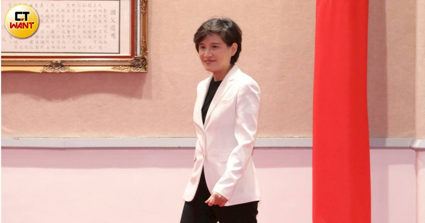 行政院副院長鄭麗君表示，軍購案排除無人機與國防供應鏈相關項目，形同削弱台灣自主防衛能力。（圖／CTWANT攝影組）