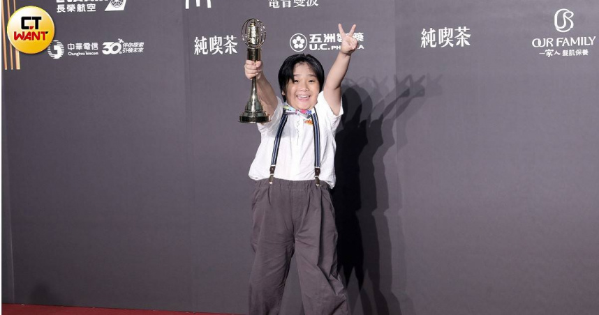 金鐘61／9歲龍步晞奪新人萌翻全場　蔡喬菲對自己喊話：妳是最棒的