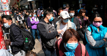 歹徒搶走「一盒口罩」落跑! 他傻眼:錢包還好好的