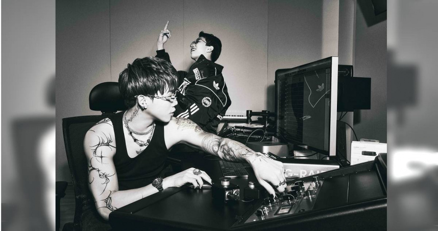 ØZI（左）新專輯《SWIRL》與朴宰範（右）合作〈EFFORTLESS〉。（圖／奧曼音樂提供）