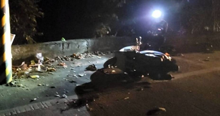 花蓮1日2命喪酒駕機車自撞電桿奪命。（圖／翻攝畫面）