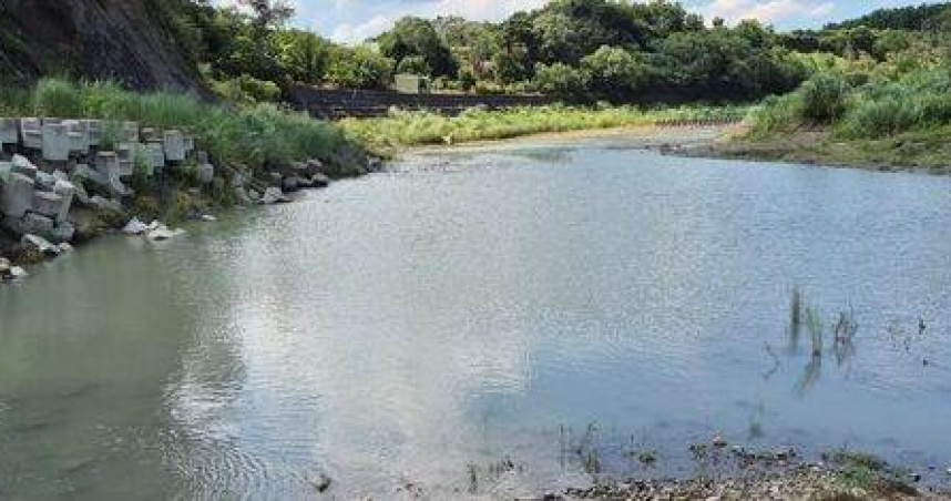台南玉井男子戲水失蹤，無人機緊急搜索搶救中。（ 圖／翻攝畫面）