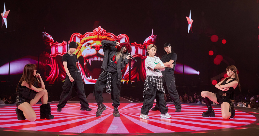 Bboy NANA與babyMINT粼粼為羅志祥演唱會暖場。（圖／開心果娛樂提供）