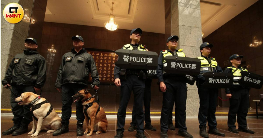 因應2026跨年晚會，北市信義分局全面提升維安層級。(圖／周志龍攝)