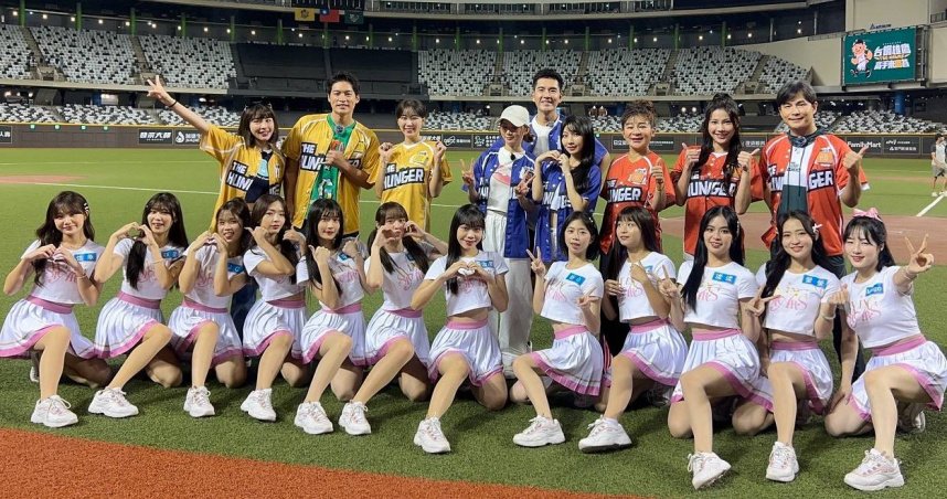 台鋼集團成立4支球隊，並成立Wing Stars啦啦隊。圖為台鋼雄鷹啦啦隊。（圖／中視提供）