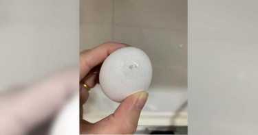 老闆用指甲油填雞蛋破洞 還辯「馬上吃不會怎樣!」