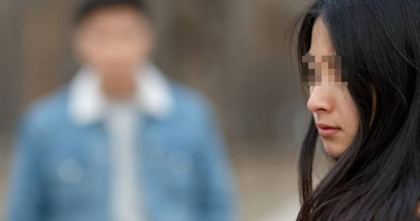 一名女子和男友家長見面，卻發現對方有許多觀念和她不合。（示意圖／翻攝自photoAC）