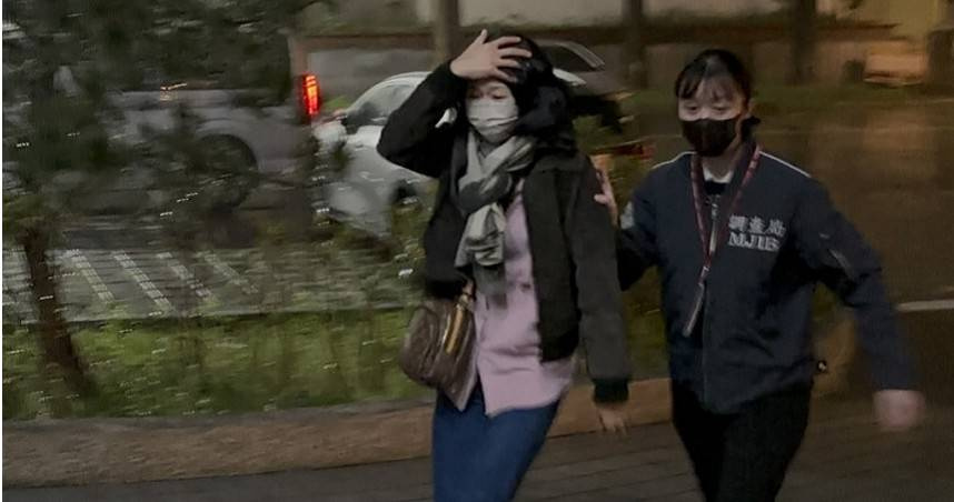 議員陳怡君涉詐領助理費。圖為洪姓弟媳。（圖／中國時報記者李文正攝）