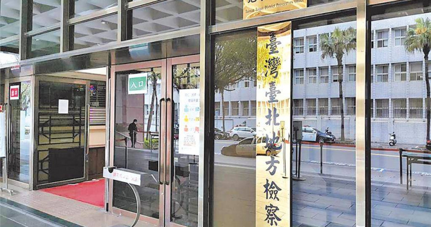 傅崑萁管家李慶隆日前因無正當理由缺席北檢傳喚後遭通緝，今日在律師陪同下，主動至北機站投案。（圖／報系資料照）