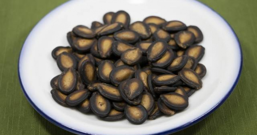 瓜子適合當作零食點心，深受許多人喜愛。（示意圖／翻攝自photoAC）