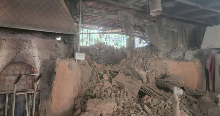 南韓京畿道楊州市長興面一間汗蒸幕今日上午發生瓦斯氣爆意外。（圖／翻攝自京畿道北部消防災難本部）