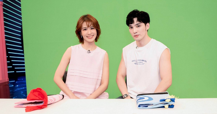 曾沛慈與黃偉晉一同主持《娛樂百分百》YouTube頻道限定單元《下週同樣時間》。（圖／八大提供）