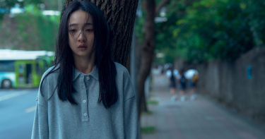 李沐談到飾演的角色忍不住落淚。（圖／Netflix提供）