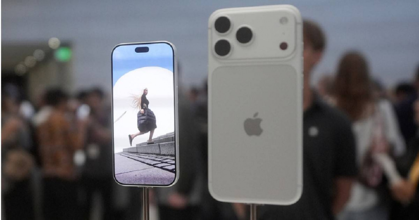 蘋果秋季發表會落幕，隨著新款iPhone 18系列推出後，官網舊款iPhone不降反漲。（圖／達志／美聯社）