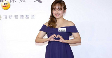 愛紗深夜溜狗褒愛 聊緋聞男友不排斥迎二春